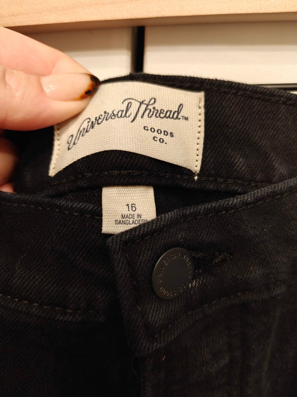 Universal Thread Highest Straight Black Jeans Size 16 Button Fly - Picture 3 of 4